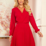 ISABELLE – Červené plisované dámské šaty s dekoltem a dlouhými rukávy 313-5