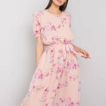 Světle růžové květinové šaty